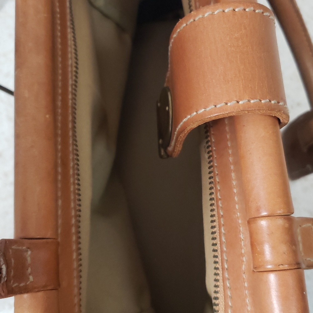 Classic Plaid Tote Handbag with Tan Leather Trim - Picture 7 of 8